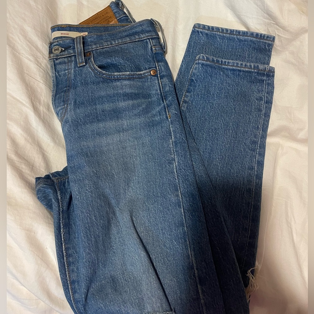 Levis Wedgie Straight Jeans